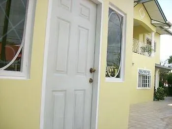 Bayville Holiday Apartment Port of Spain