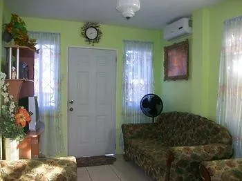 Bayville Holiday Apartment Port of Spain