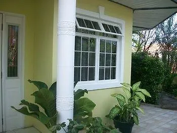 Bayville Holiday Apartment Port of Spain