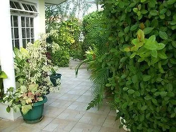 Bayville Holiday Apartment Port of Spain